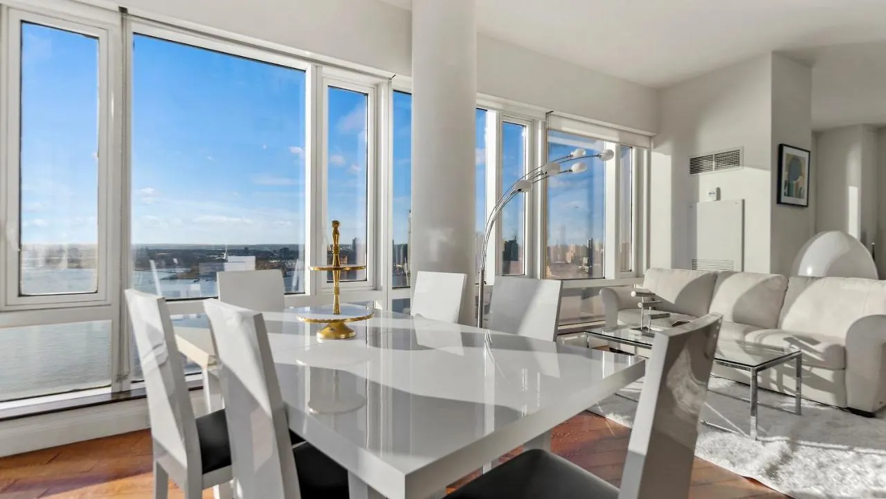 Luxurious 4 Bedroom Penthouse In Nyc New York 0*,  USA