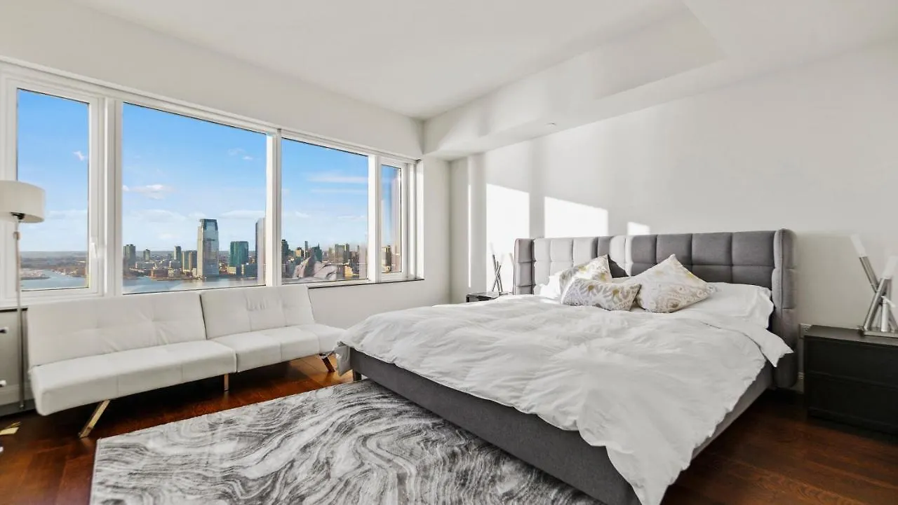 Luxurious 4 Bedroom Penthouse In Nyc New York 0*,