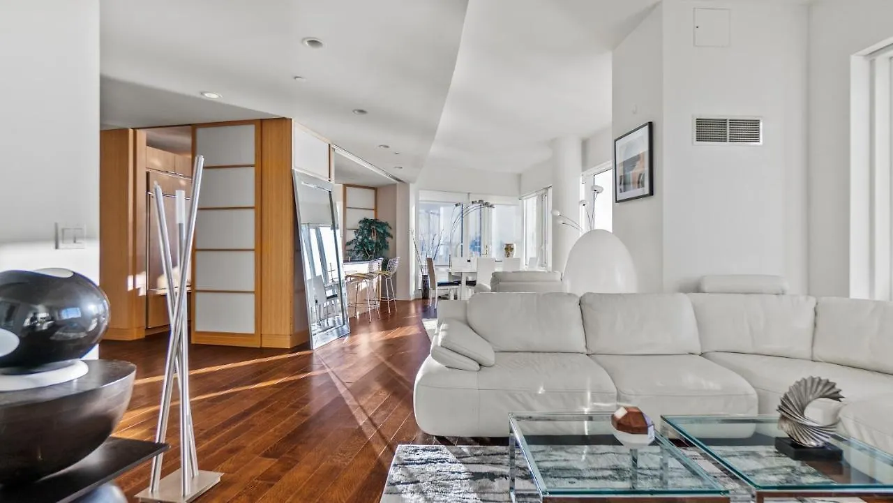 Luxurious 4 Bedroom Penthouse In Nyc New York USA